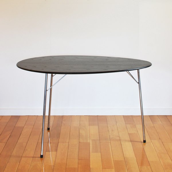 ♯2815A/B/C/D Egg table and Ant chair エッグテーブルセット ｜北欧名作家具のキタニ